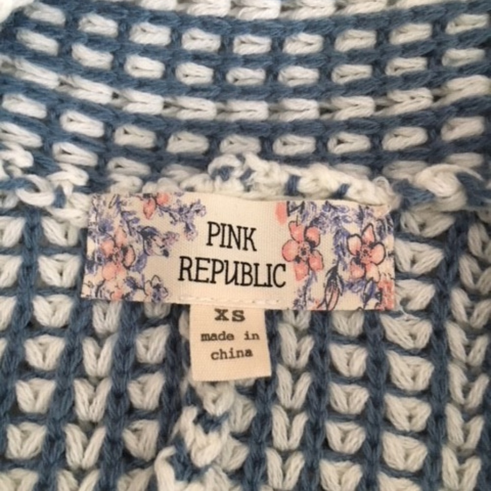 Sweater - Picture 2 of 4